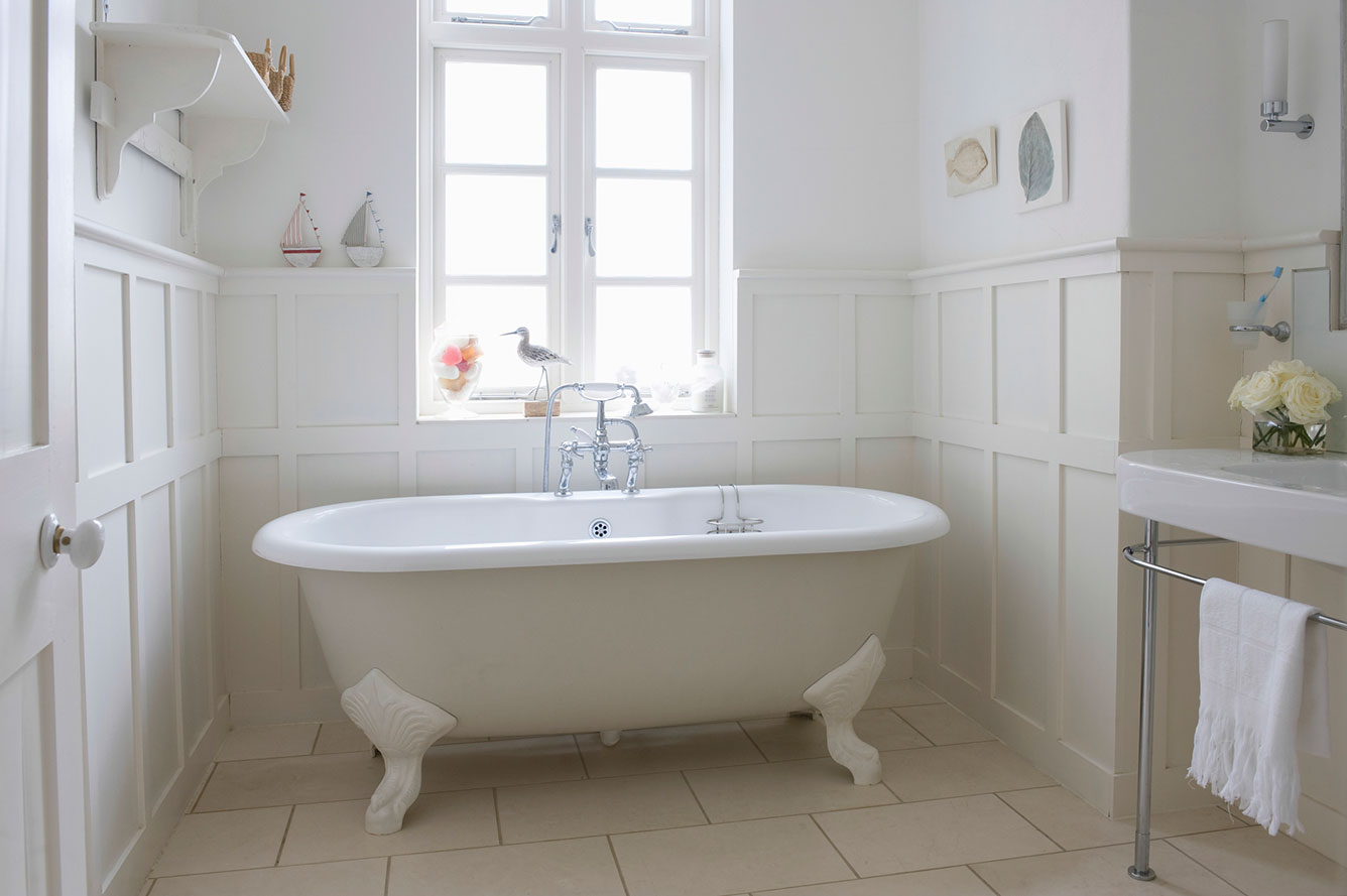 How Much Does It Cost To Replace A Bathtub?